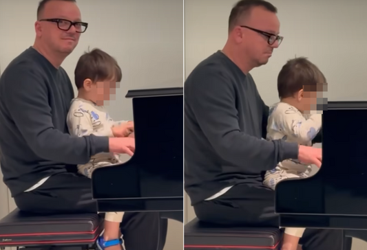 Gigi D’Alessio suona al piano con il figlio Francesco: il dolce video